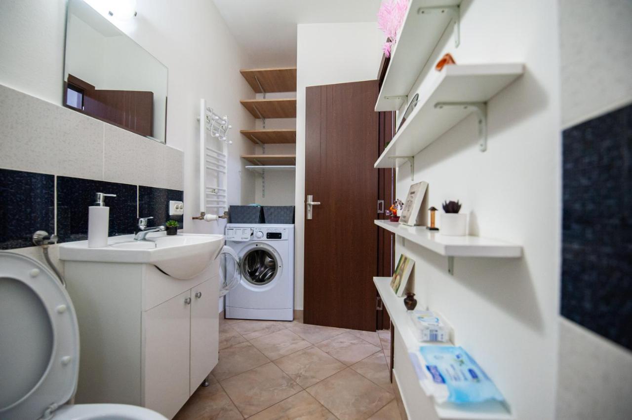 1 Freidorf Apartment Timisoara Ngoại thất bức ảnh